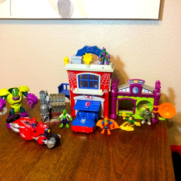 imaginext spiderman playset